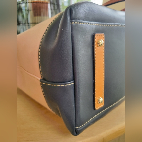 Dooney & Bourke Smooth Leather Pink Blush & Midnight Blue Tote Bag EUC - Picture 6 of 17